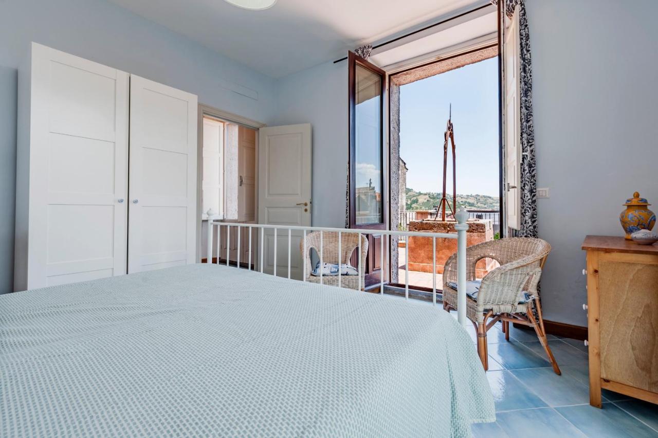 Gli Iris Apartments By Wonderful Italy ลิงกัวกลอสซา ภายนอก รูปภาพ