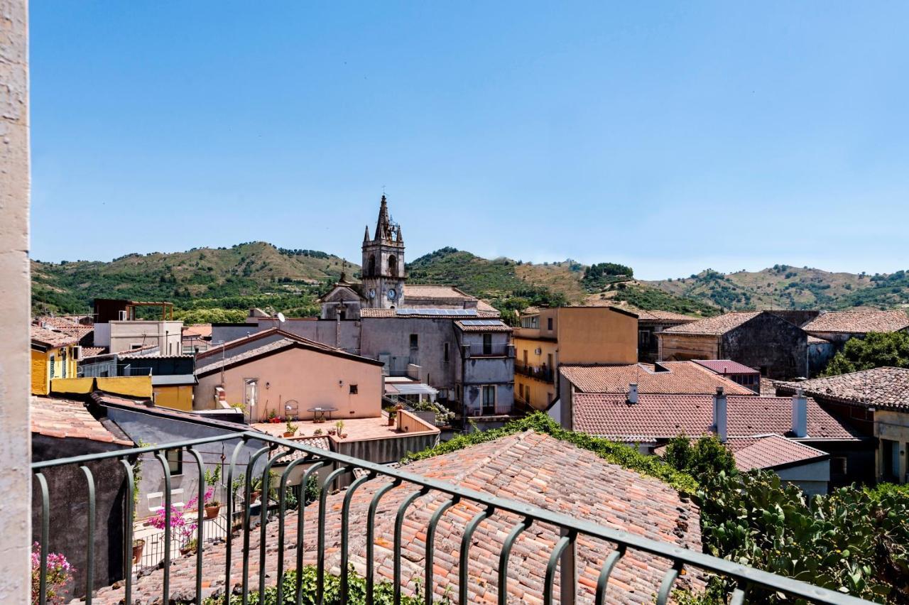 Gli Iris Apartments By Wonderful Italy ลิงกัวกลอสซา ภายนอก รูปภาพ